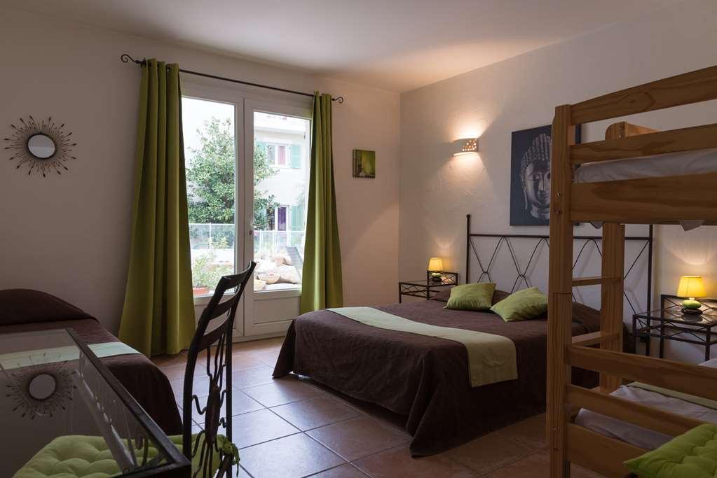 The Originals City, Hotel Le Village Provencal, Aix-En-Provence Nord Pertuis Rom bilde