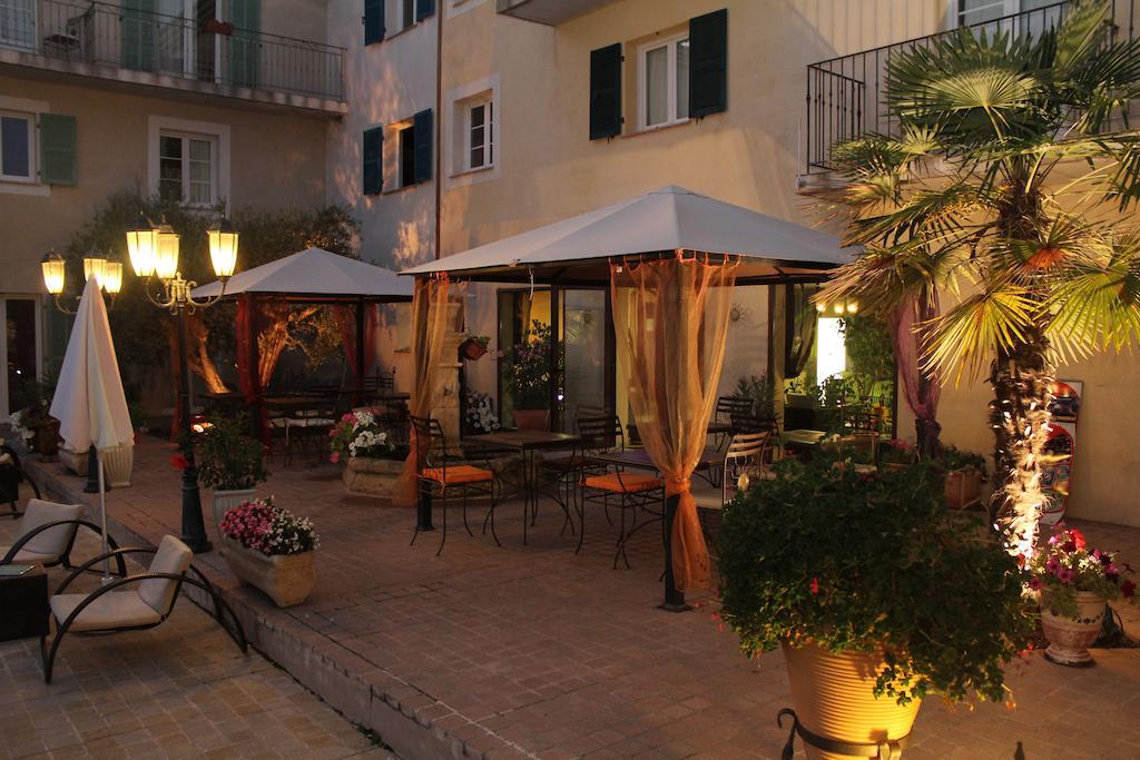 The Originals City, Hotel Le Village Provencal, Aix-En-Provence Nord Pertuis Eksteriør bilde